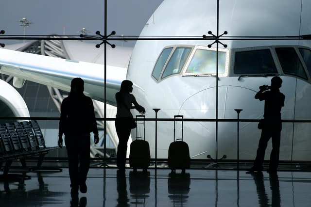 shuttle at LAX terminal